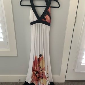 Beautiful flower summer dress- size m
